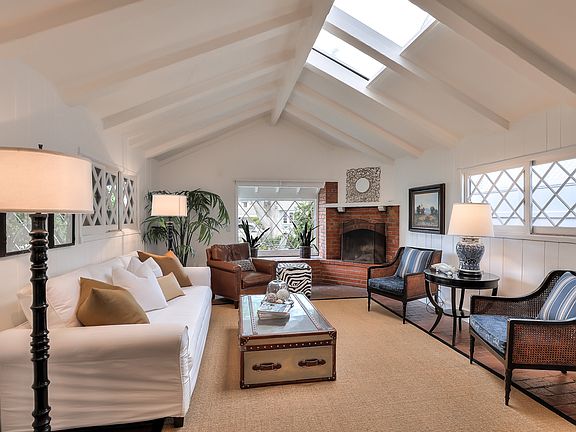 4th image of 514 Poinsettia Ave