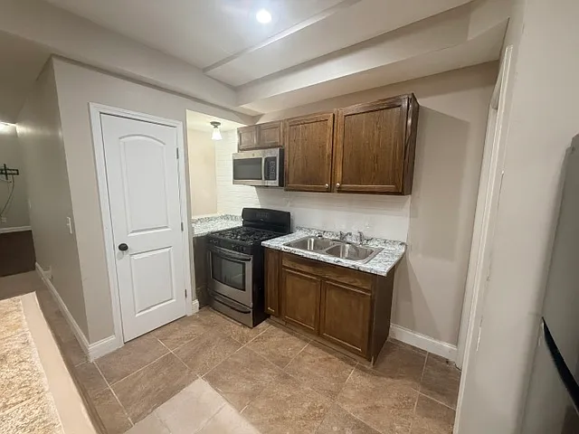 140 Foxford Run #BASEMENT — Photo 11