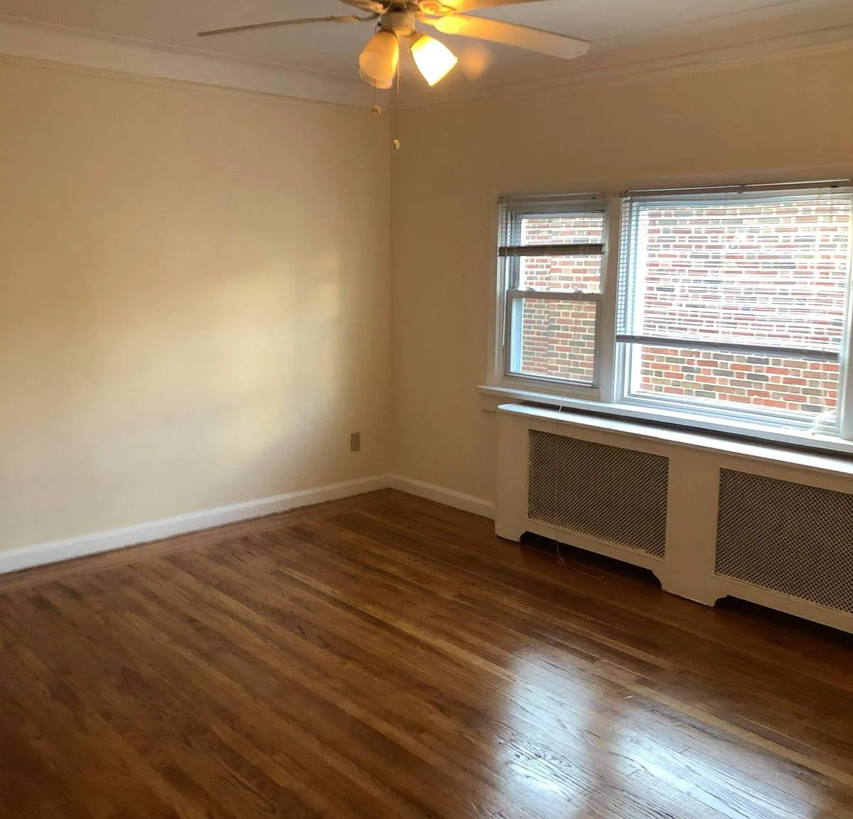 2 bed, 900 sqft, $2,500 — Photo 1