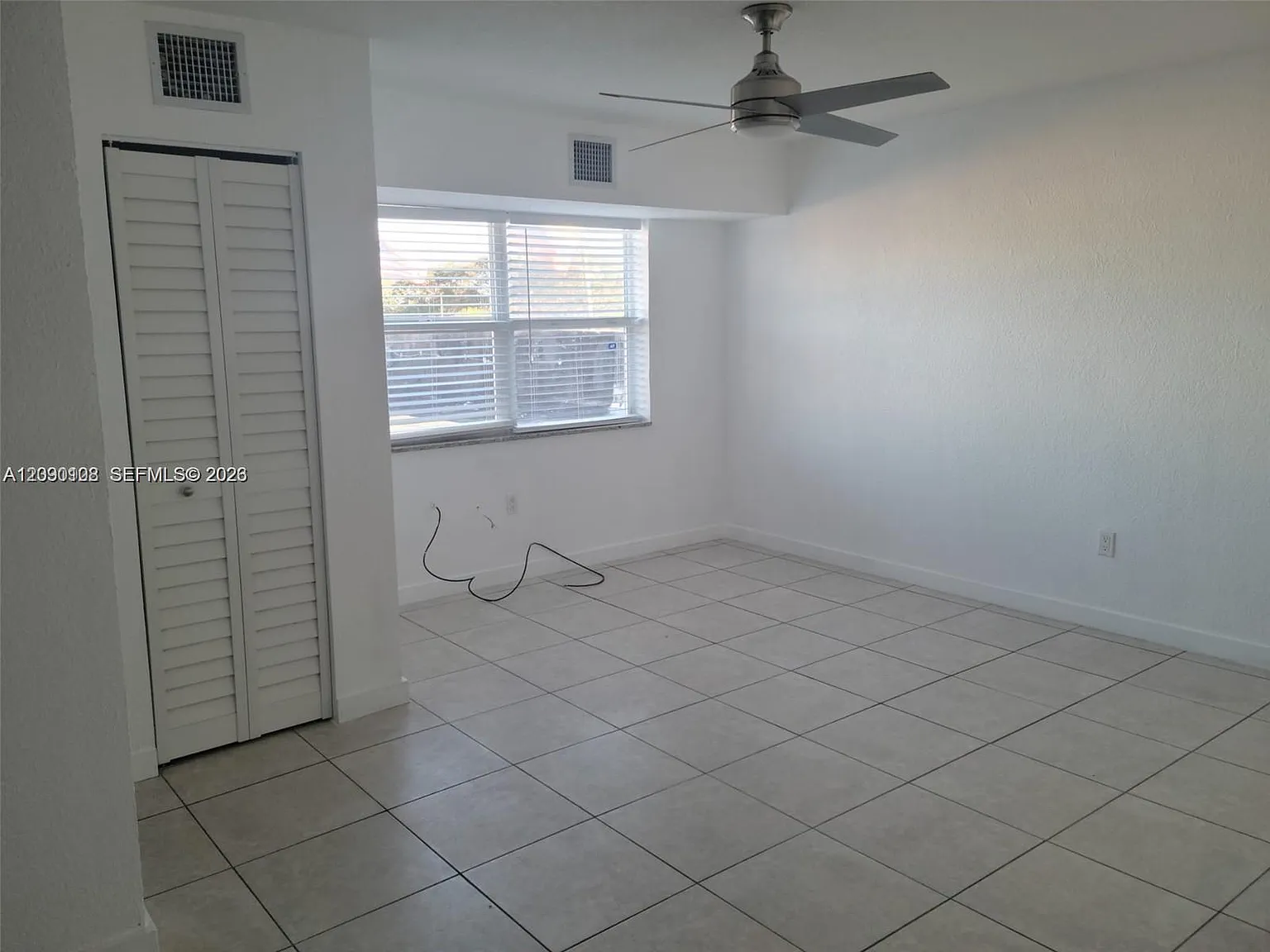 Hollywood Beach Heights S — Photo 2