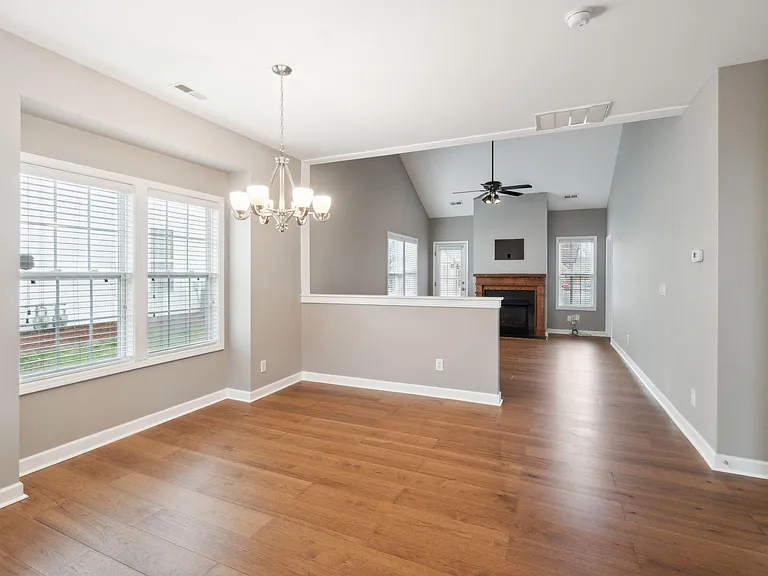 4218 Amherst Villa Ct — Photo 7
