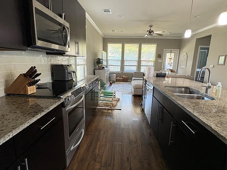 3800 Kennedy Grace Ln — Photo 3