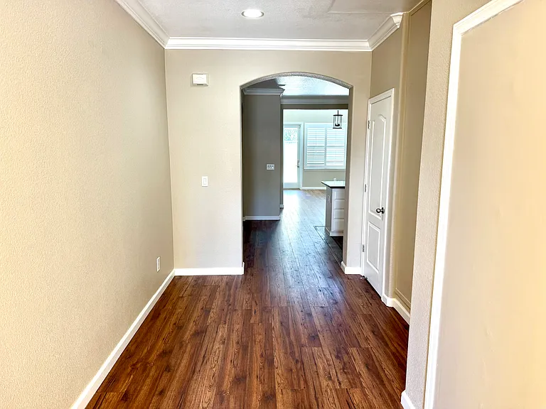 7617 Millport Dr — Photo 2