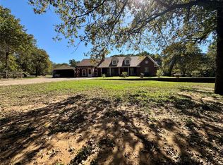 4104 Black Oak Dr, Cleburne, TX 76031