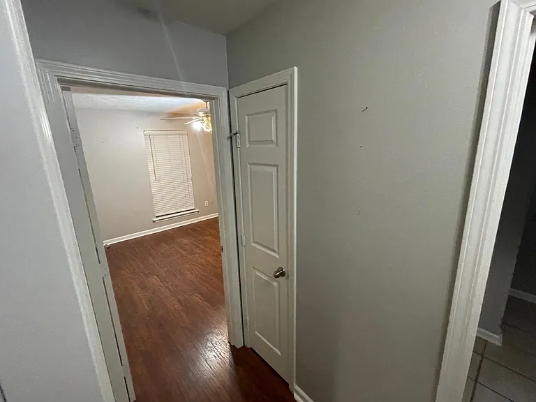 1717 Point West Dr — Photo 26