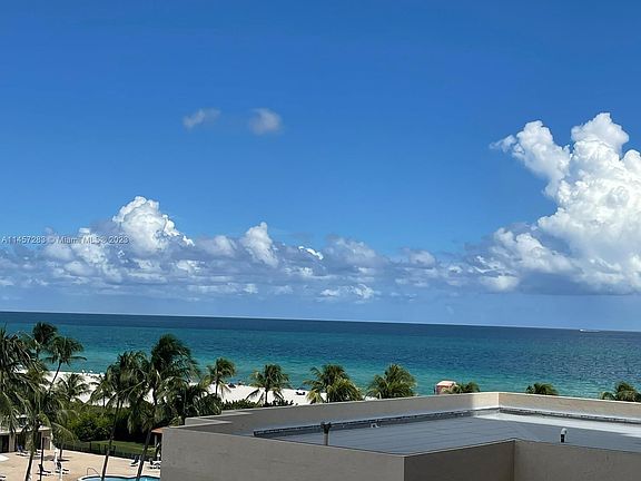 5th image of 2555 Collins Ave APT 702