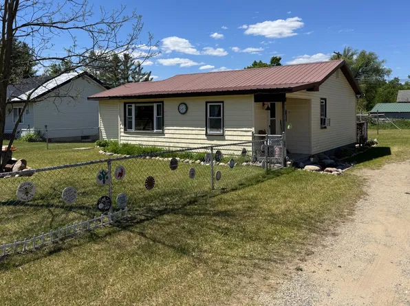 6373 Manistee St, Frederic, MI 49733