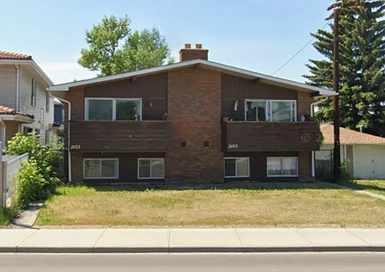 2603 Edmonton Trl NE — Photo 1