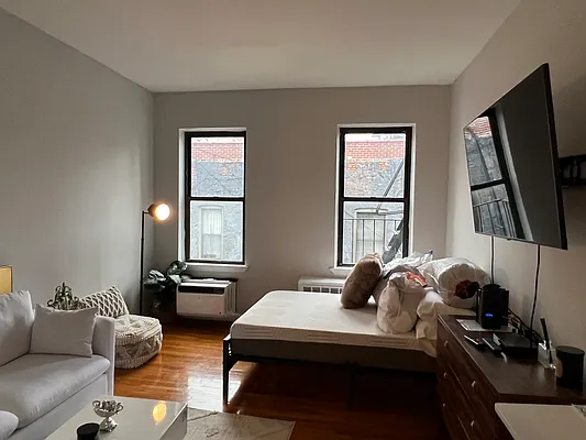 Rented by ABCO Commercial Properties, LLC | media 8