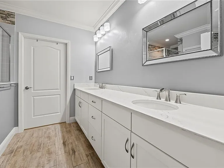 6954 Avalon Cir #703 — Photo 6