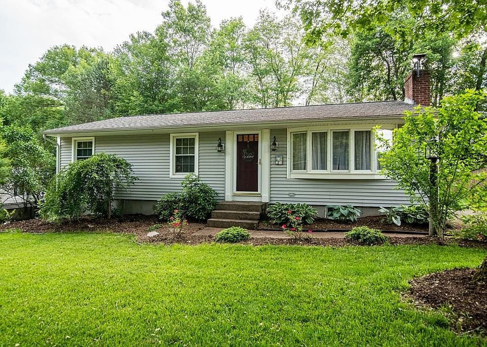 1st image of 85 Laurel Hill Ln