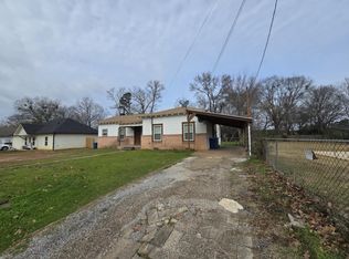 911 Couch St #B, Kilgore, TX 75662