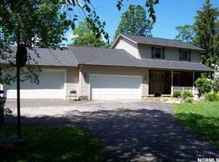 9204 Old State Rd, Chardon, OH 44024