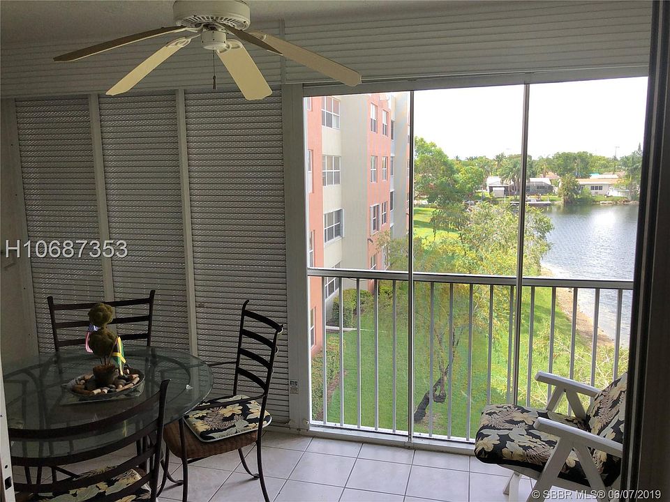 2nd image of 10208 NW 24th Pl APT 306