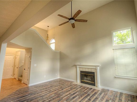 3rd image of 1719 Emerald Pines Ln
