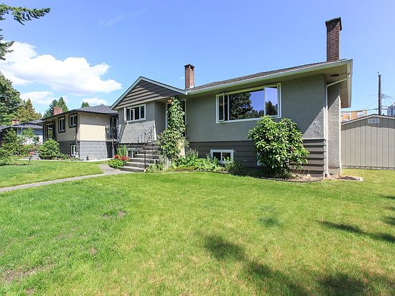 3rd image of 2956 Noel Dr #2