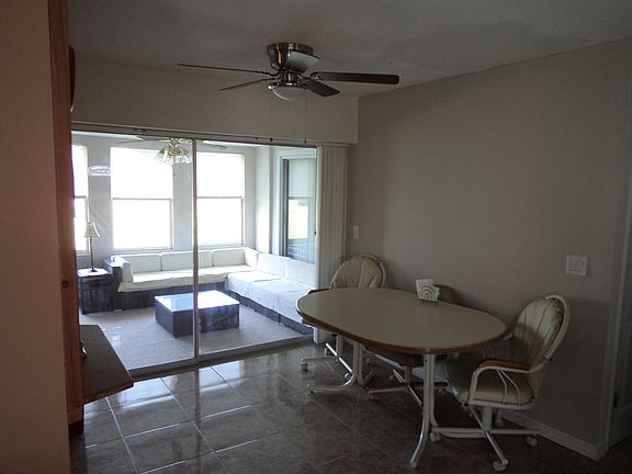 5th image of 1269 SE Petunia Ave