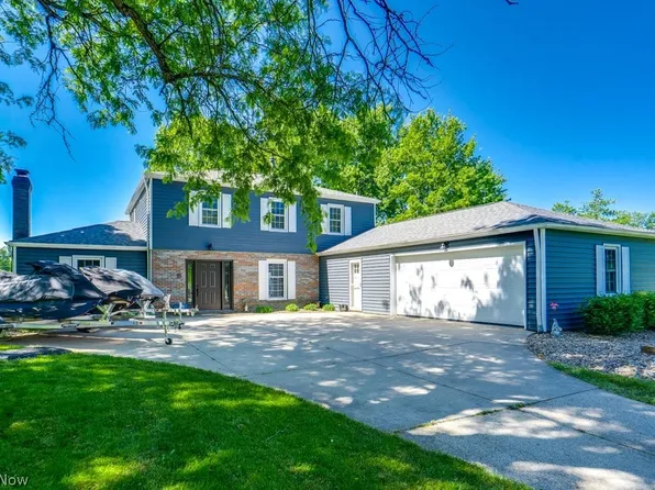 339 S Park Dr, Aurora, OH 44202