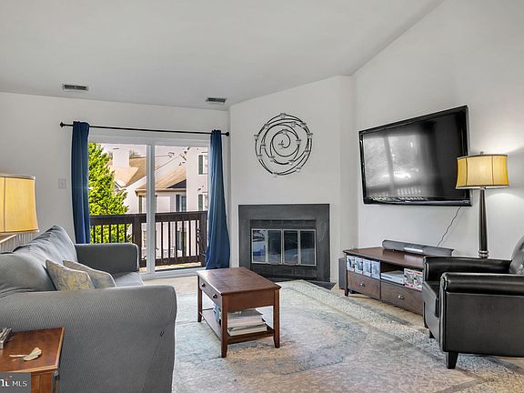 5th image of 7561 Belle Grae Dr