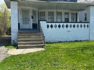 1547 Hillcrest Rd #1, Cleveland, OH 44118