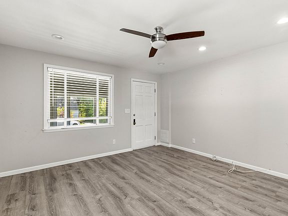 5th image of 8530 Oakleigh Rd