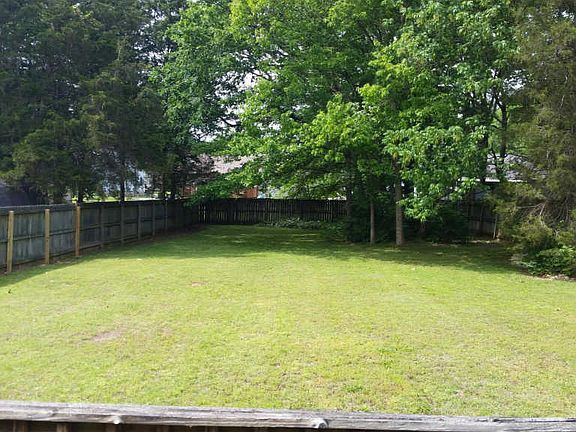 3rd image of 4885 Peppertree Dr