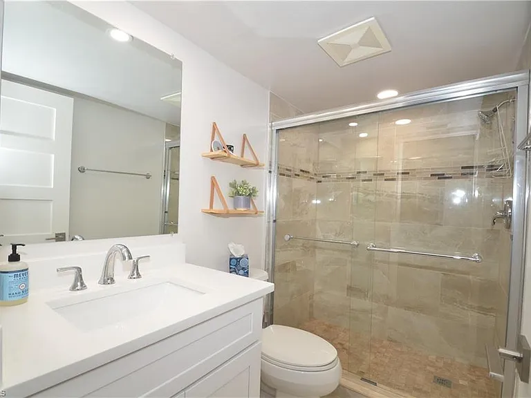 271 Southbay Dr #235 — Photo 13