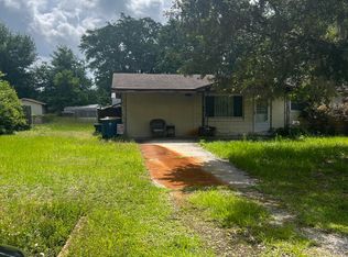 10701 Arnez Rd, Jacksonville, FL 32218