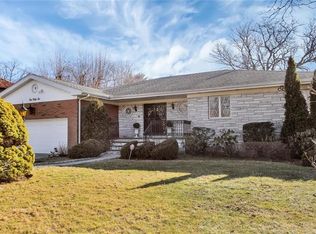 156 Townsend Ave, Pelham, NY 10803