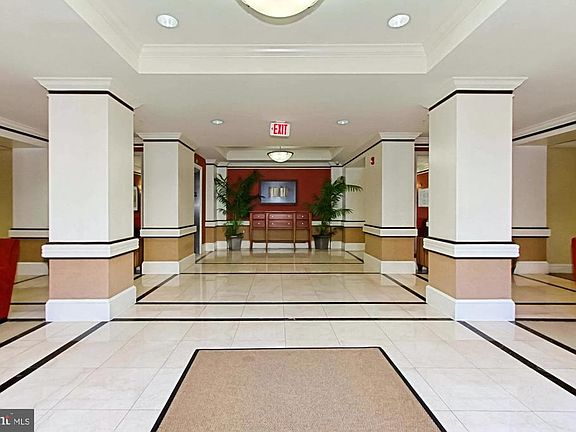 5th image of 400 Cameron Station Blvd APT 411
