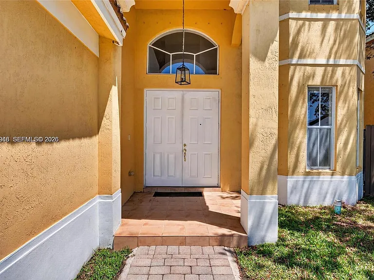 11007 SW 243rd Ln — Photo 6