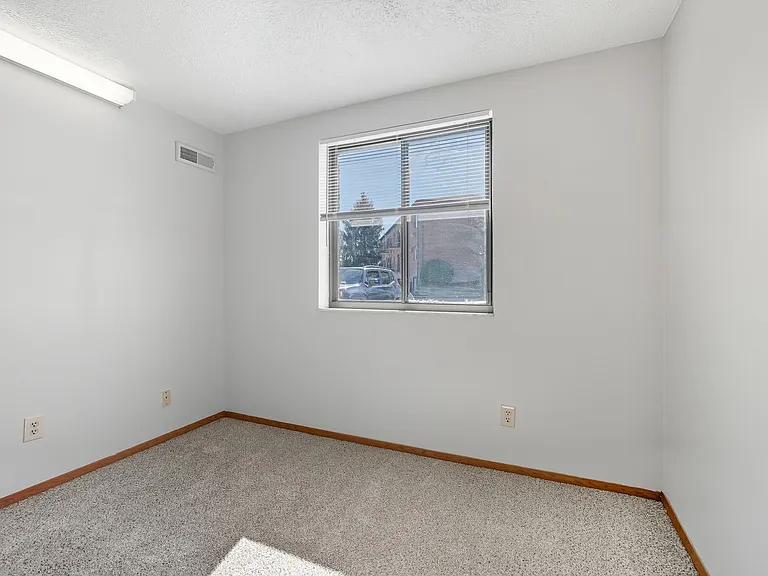 6022 Harrison Ave #4 — Photo 16