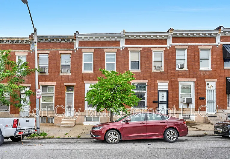 1334 N Luzerne Ave — Photo 1