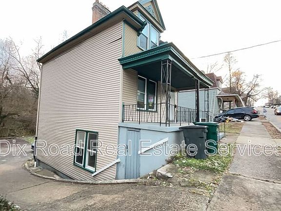 3rd image of 879 Rockdale Ave