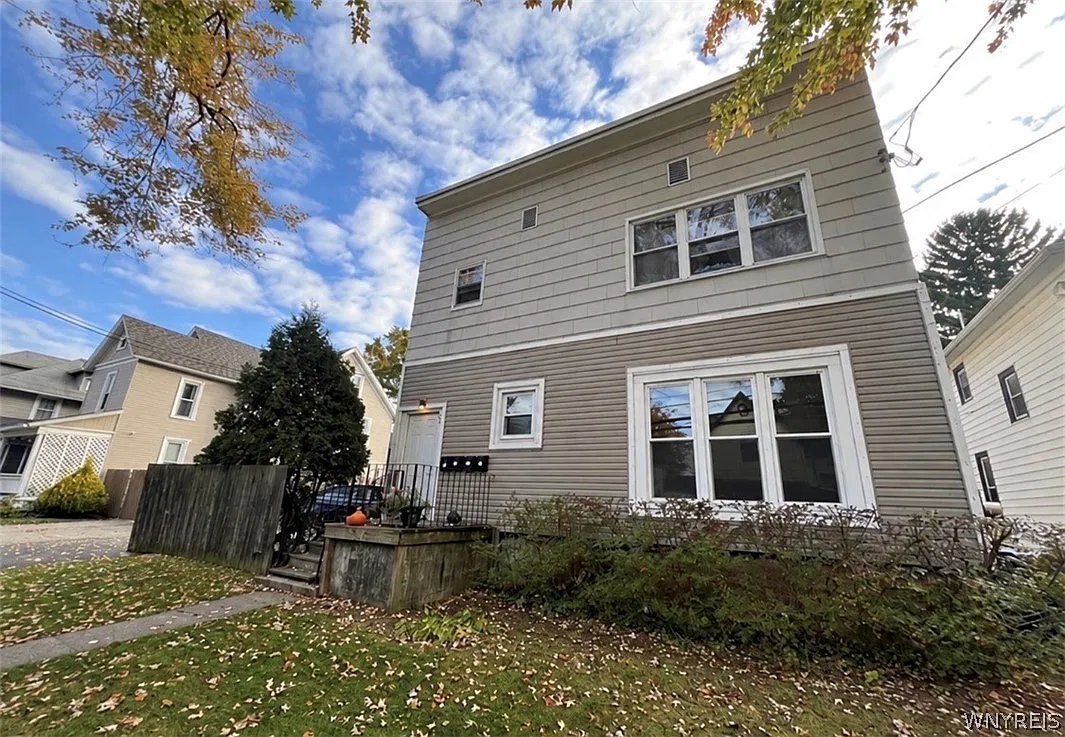 1 bed, 1.0 bath, 5844 sqft, $895 — Photo 1
