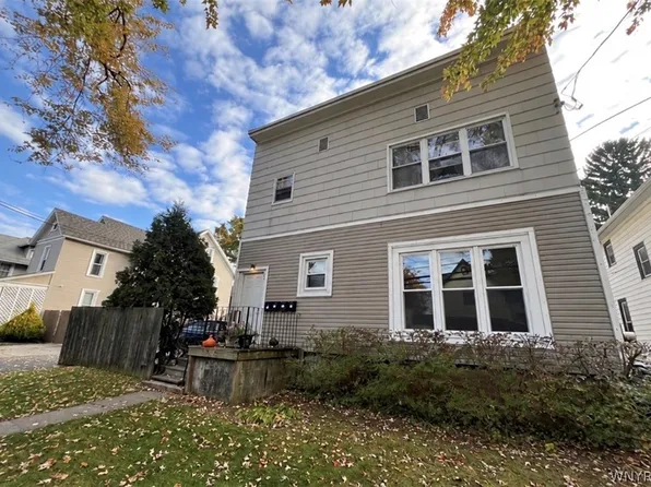70 Harvey Ave, Lockport, NY 14094
