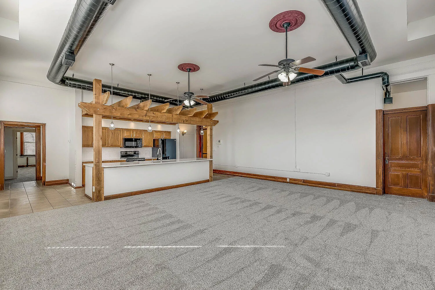 2 bed, 2048 sqft, $1,850 — Photo 3