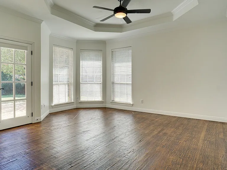 1307 Normandy Dr — Photo 19