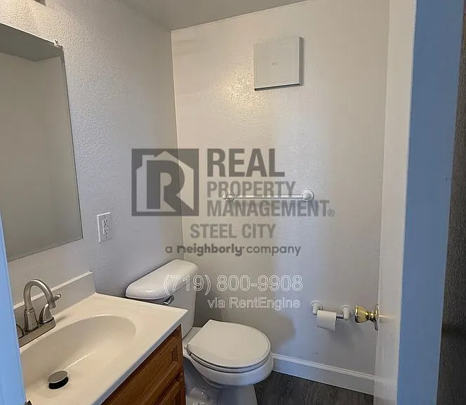 230 W Elbow Dr #228 — Photo 3
