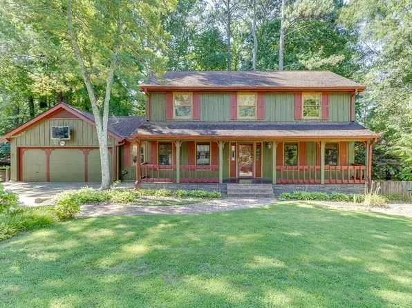 6182 Rolling Way, Norcross, GA 30093