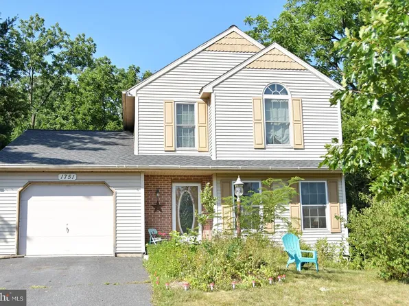1751 Oak Ct, Orwigsburg, PA 17961
