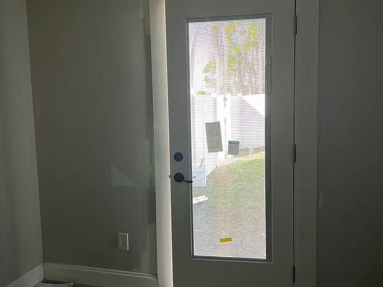 101 Teakwood Dr #101 — Photo 2