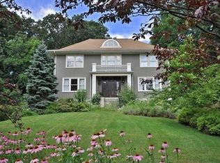 31 Howell Rd, Mountain Lakes, NJ 07046