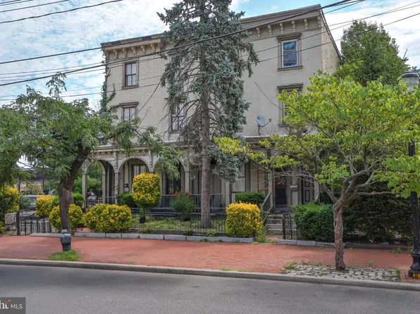 328 N 2nd St, Camden, NJ 08102
