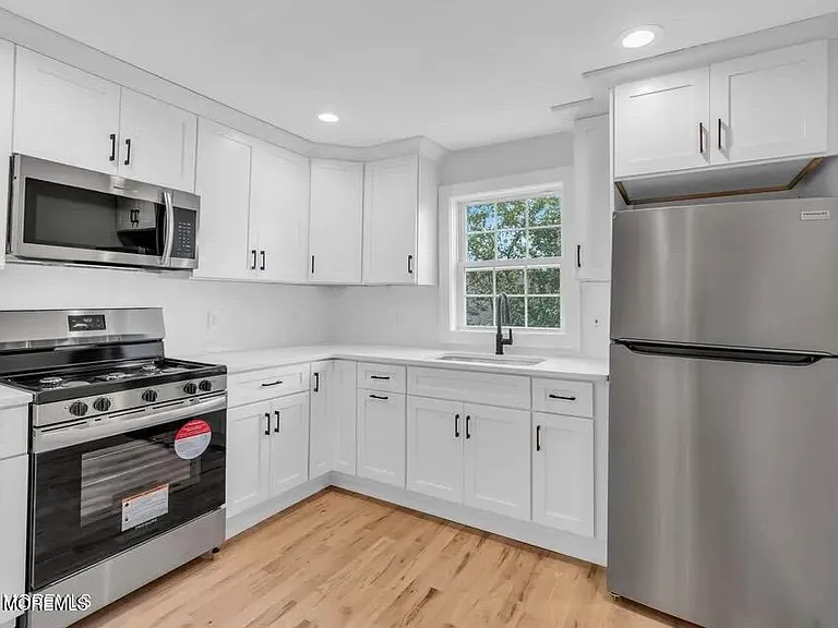 515 Arnold Ave #1 — Photo 1
