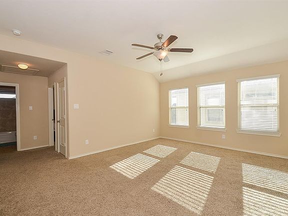 5th image of 3334 Bainbridge Hill Ln