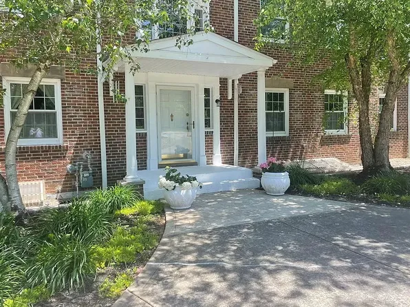 5951 Som Center Rd, Solon, OH 44139