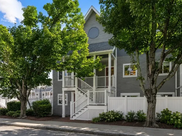 20 Ship Ave APT 14, Medford, MA 02155
