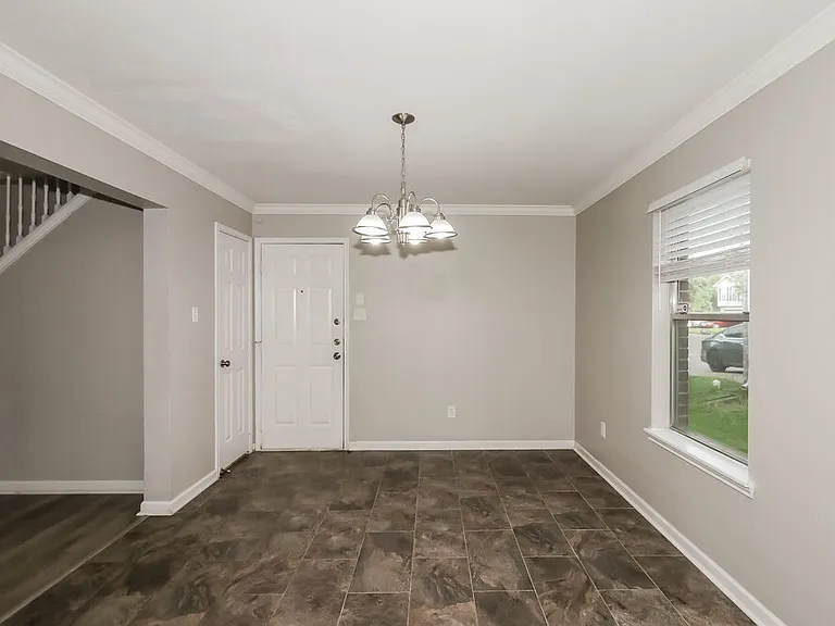 3615 Rolling Springs Ln — Photo 6