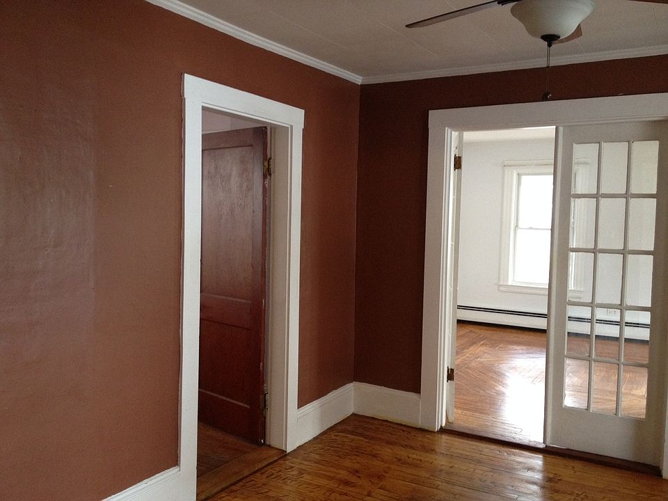 2nd image of 34 Shaw St #A